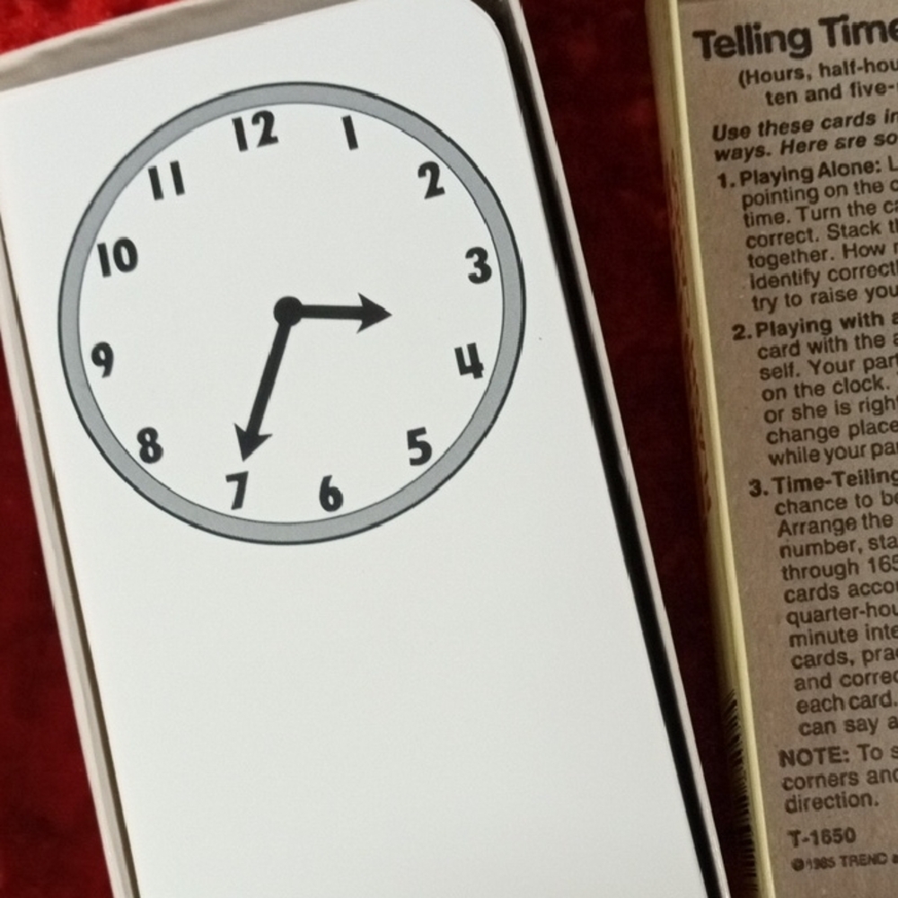 Trend Telling Time Flash Cards - Picture 4 of 7